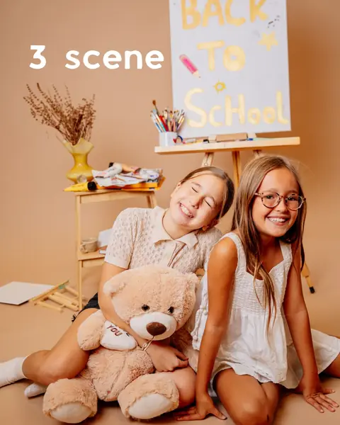 Back to School fotografisanje, devojčice sa plišanim medom